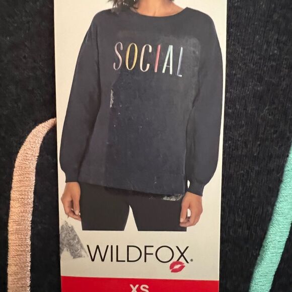 Wildfox, super soft Social sweater sweatshirt  Sz XS NWT🏷 - Picture 9 of 10